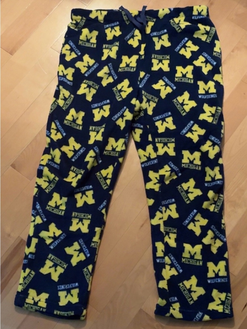 NCAA navy and yellow Michigan logo fleece joggers